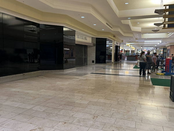 Lansing Mall - Aug 13 2022